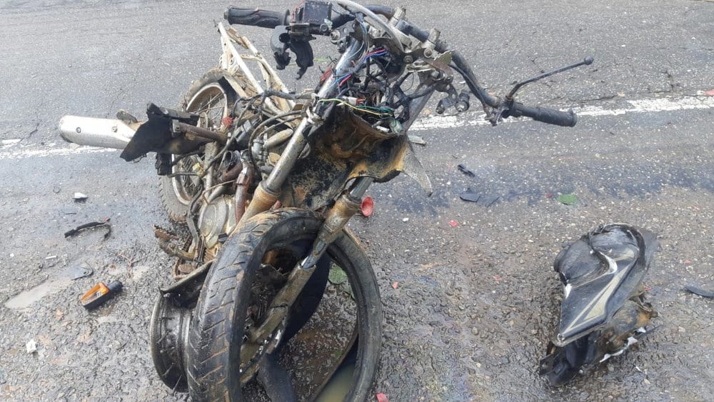 Motociclista Morre Atingido Por Caminhão Na Br 101 Motorista Foge