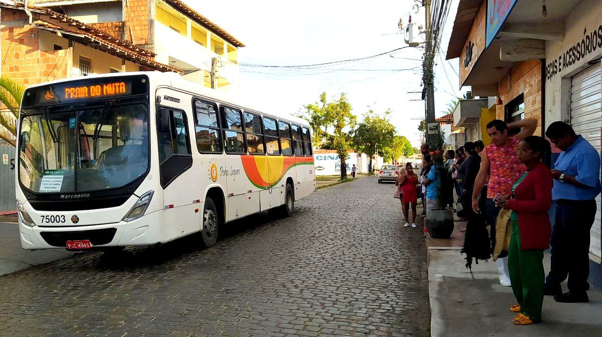 Jânio Natal encaminha à Câmara projeto de reajuste da passagem de ônibus  para R$ 4,90 